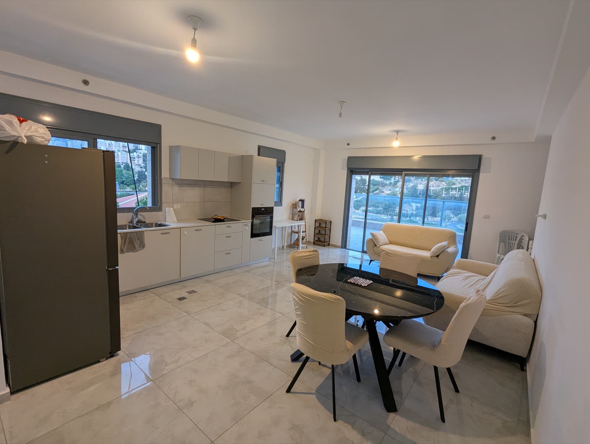 Penthouse avec grande terrasse — Kiryat HaYovel